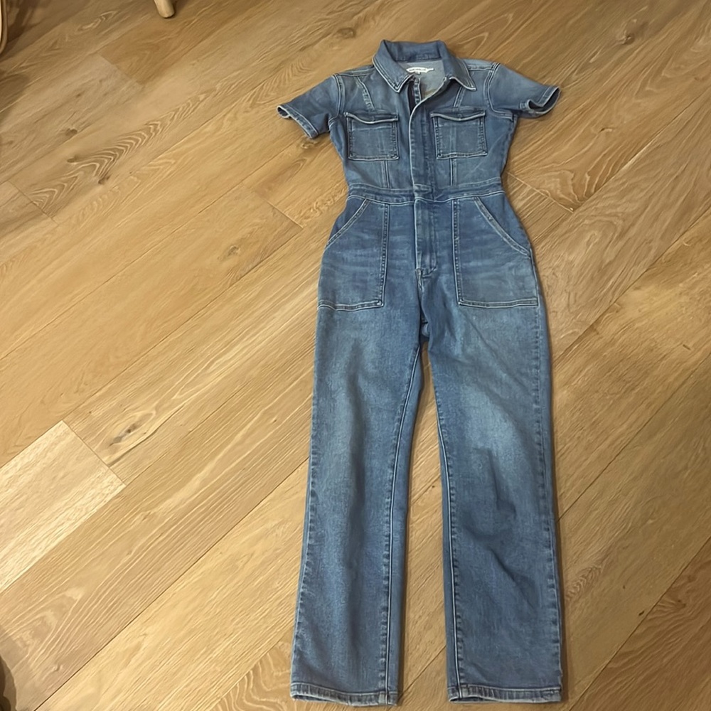Good American Jean jumpsuit! Size 1